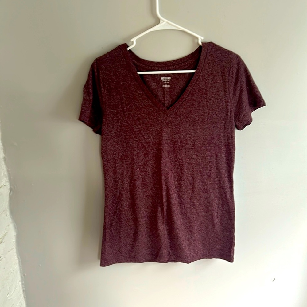 Women’s Large V-Neck tshirt